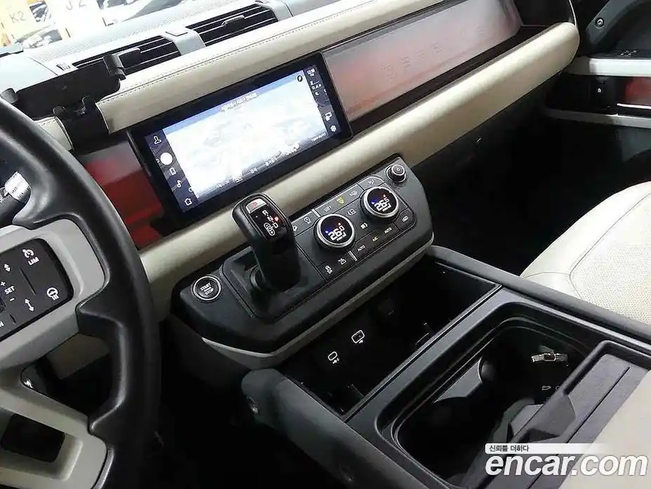 Land Rover Defender 2022 3.0 гидро в Москве № 975738, фото 13
