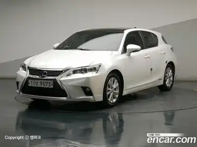 Lexus CT200h, 2015