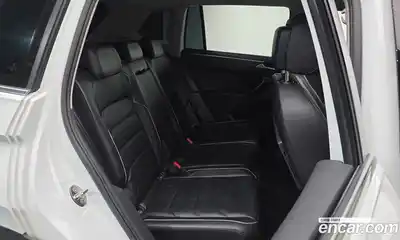 Volkswagen Tiguan 2020 2.0 гидро в Москве № 976206, миниатюра 12