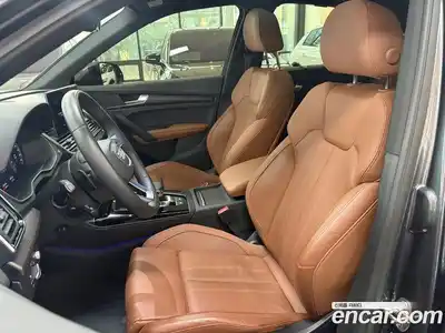 Audi Q5 2023 2.0 Автомат в Москве № 1002312, миниатюра 11