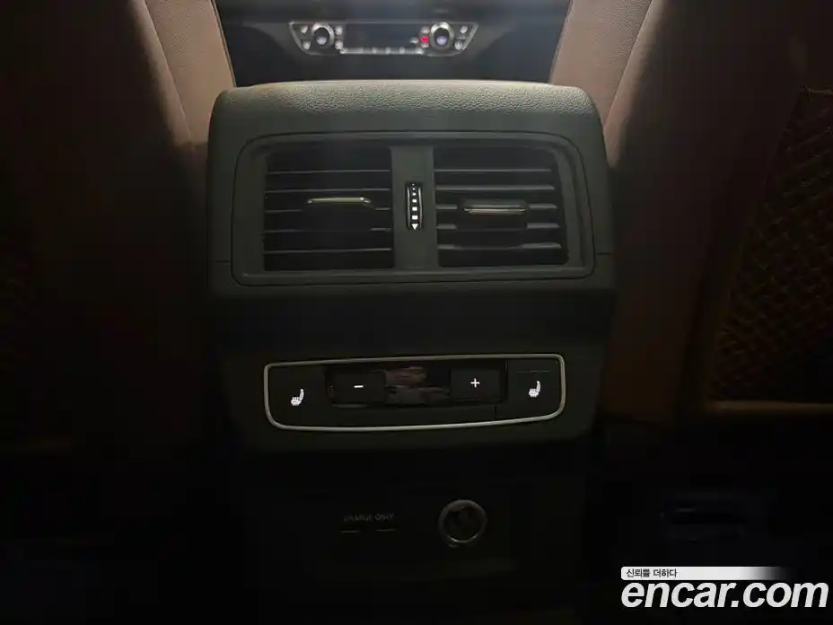 Audi Q5 2023 2.0 Автомат в Москве № 1002312, фото 12