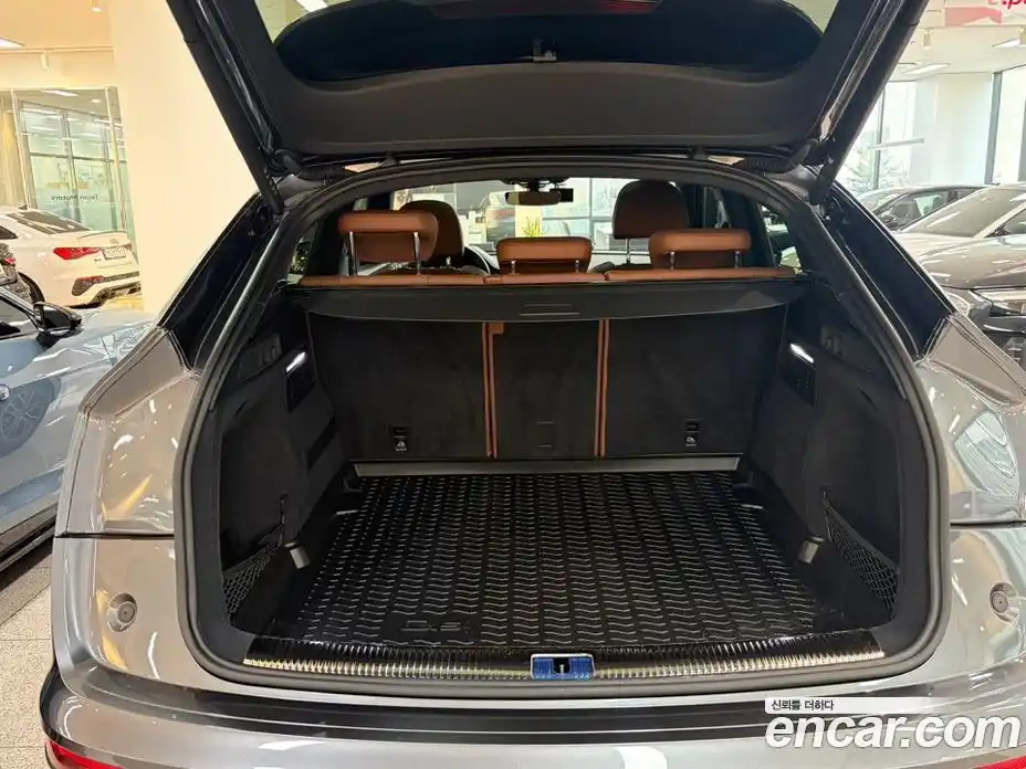 Audi Q5 2023 2.0 Автомат в Москве № 1002312, фото 18