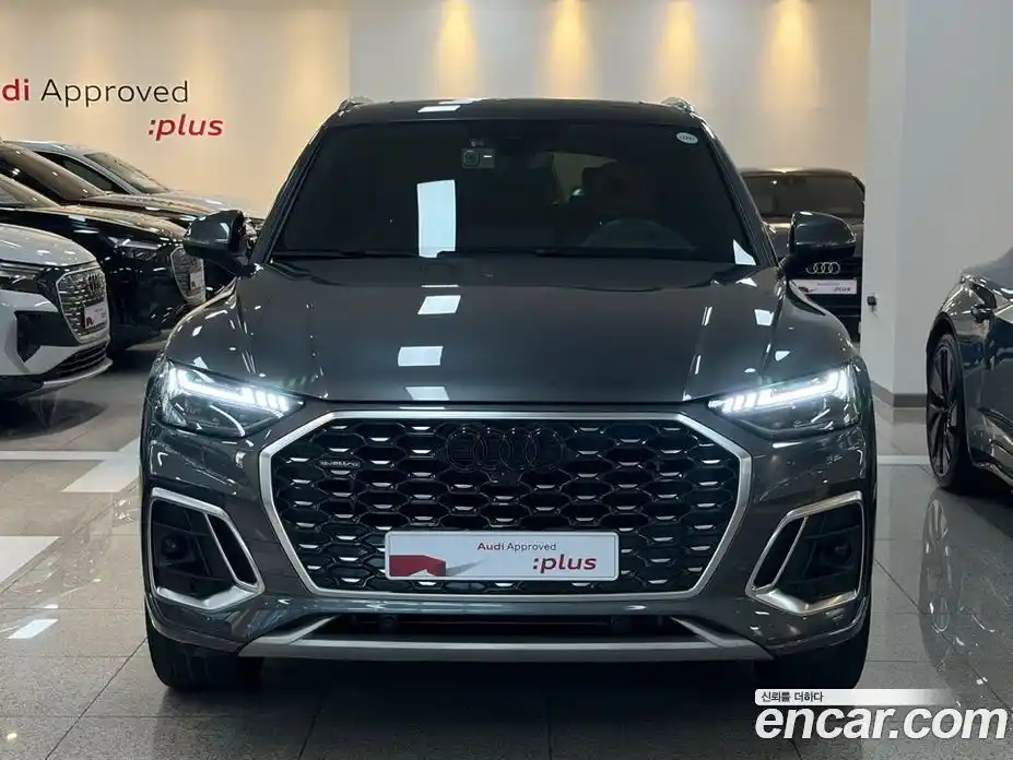 Audi Q5 2023 2.0 Автомат в Москве № 1002312, фото 3