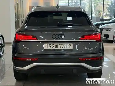 Audi Q5 2023 2.0 Автомат в Москве № 1002312, миниатюра 4