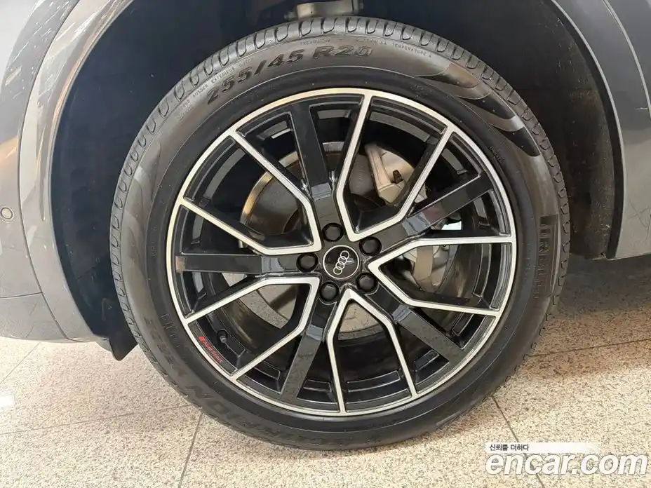 Audi Q5 2023 2.0 Автомат в Москве № 1002312, фото 5