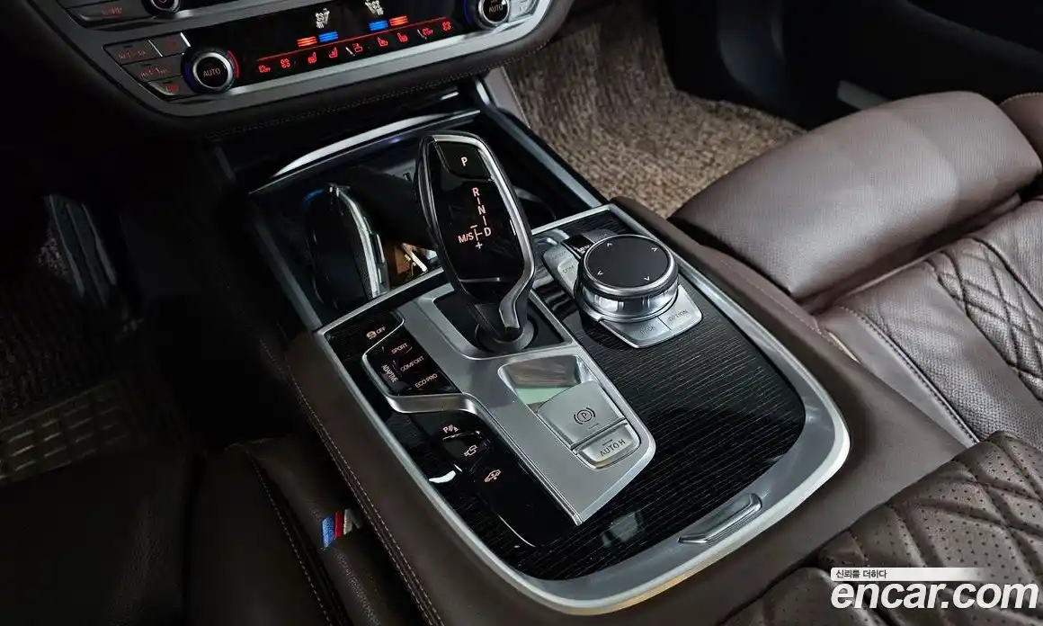 BMW 7-Series 2018 3.0 Автомат в Москве № 1004380, фото 9