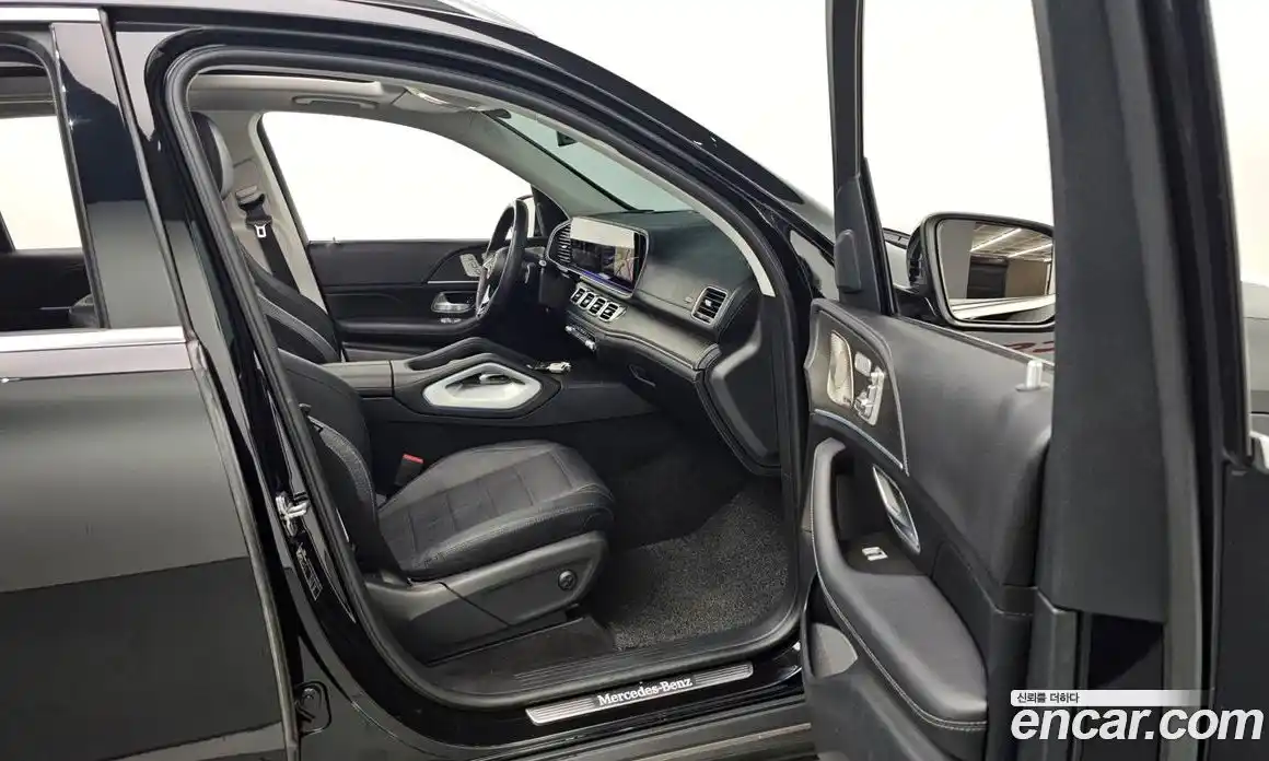 Mercedes-Benz GLE-Class 2023 3.0 Автомат в Москве № 1005273, фото 11