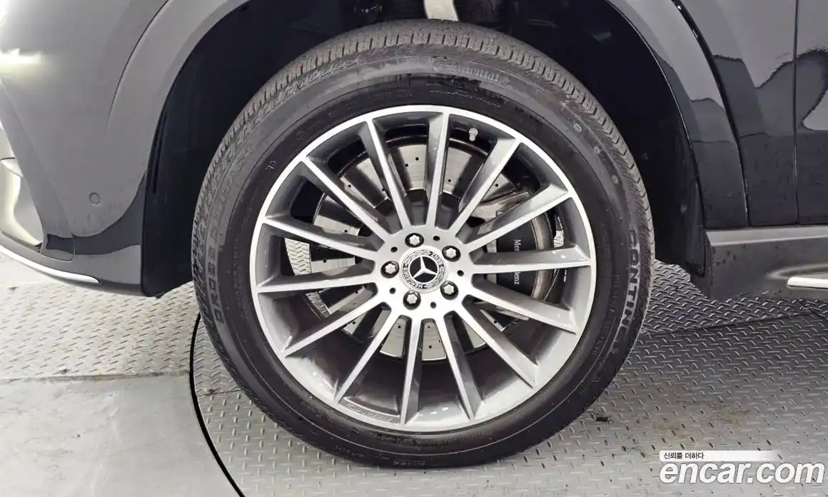 Mercedes-Benz GLE-Class 2023 3.0 Автомат в Москве № 1005273, фото 5