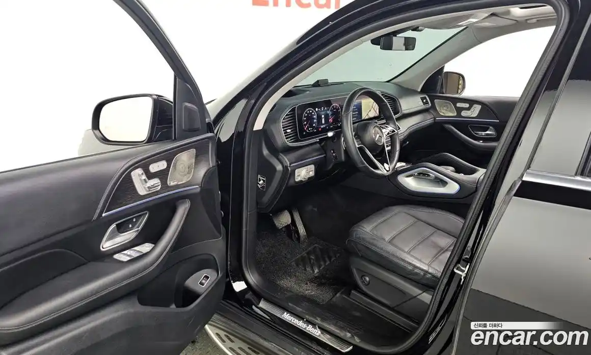 Mercedes-Benz GLE-Class 2023 3.0 Автомат в Москве № 1005273, фото 10