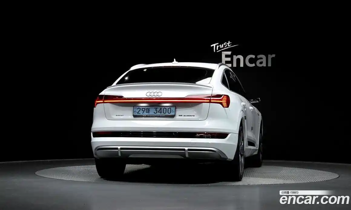 Audi e-tron 2021 0.2 гидро в Москве № 1007522, фото 4