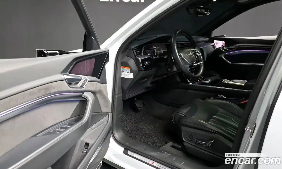 Audi e-tron 2021 0.2 гидро в Москве № 1007522, фото 10
