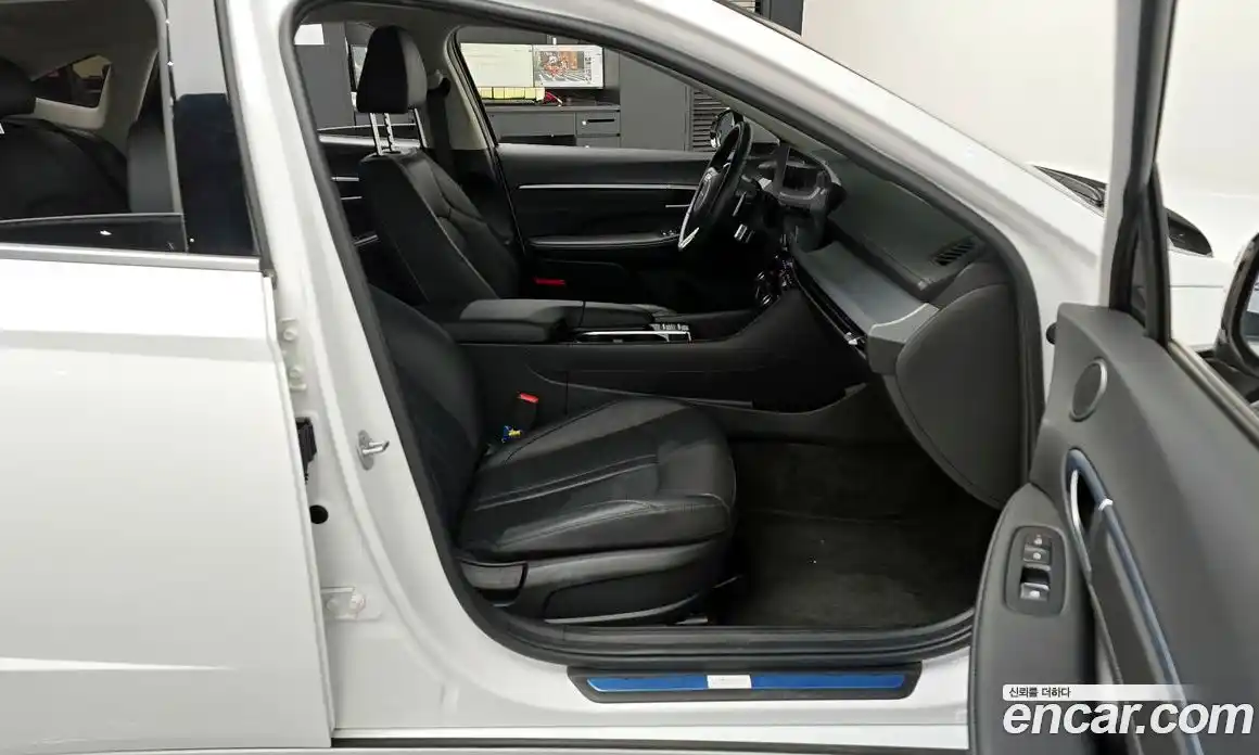 Hyundai Sonata 2024 2.0 Автомат в Москве № 1008329, фото 11