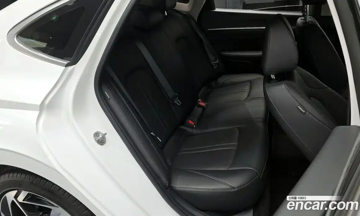 Hyundai Sonata 2024 2.0 Автомат в Москве № 1008329, фото 12