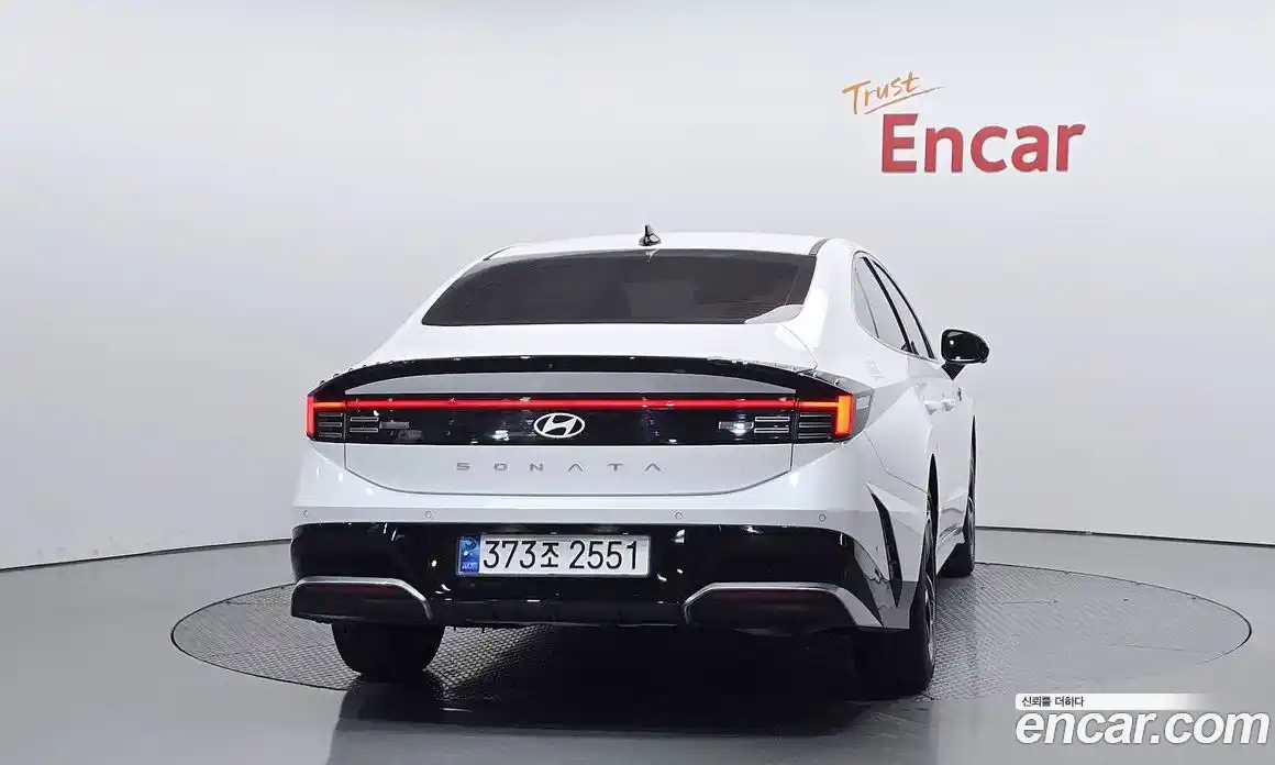 Hyundai Sonata 2024 2.0 Автомат в Москве № 1008329, фото 4