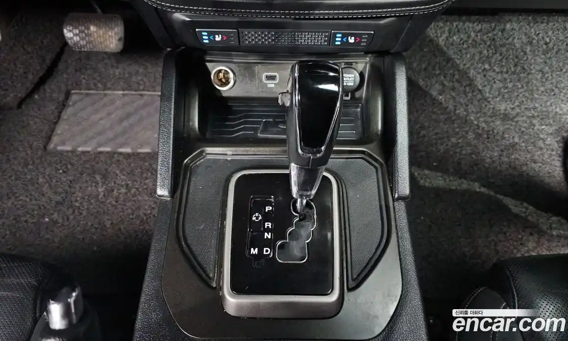 SsangYong Rexton 2018 2.2 Автомат в Москве № 1011162, фото 9