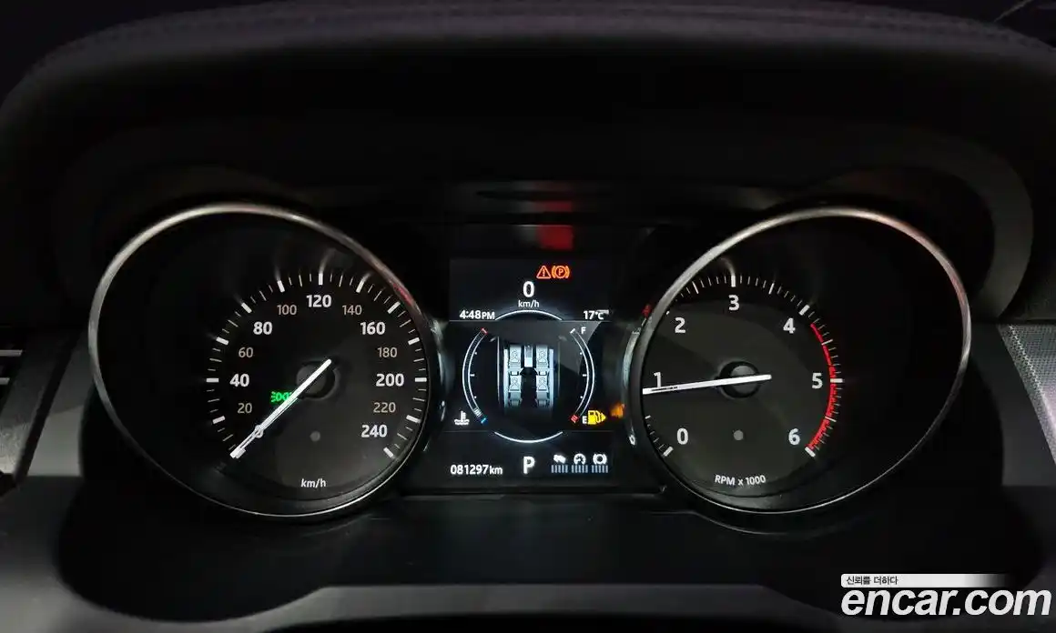 Land Rover Range-Rover Evoque 2017 2.0 гидро в Москве № 1013325, фото 8