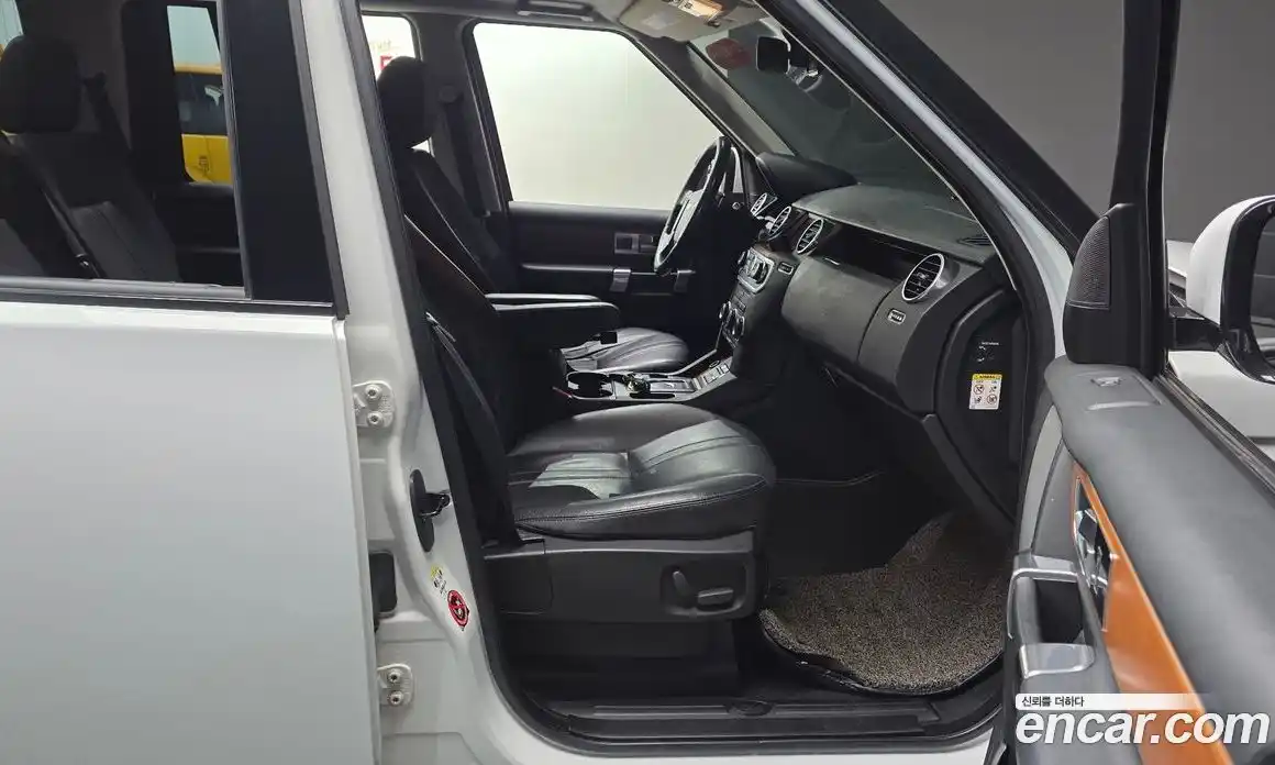 Land Rover Discovery 2015 3.0 гидро в Москве № 1013555, фото 10