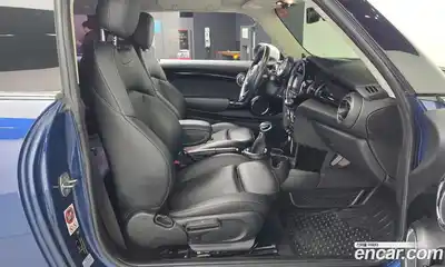 Mini Cooper 2016 1.5 гидро в Москве № 1014052, миниатюра 11