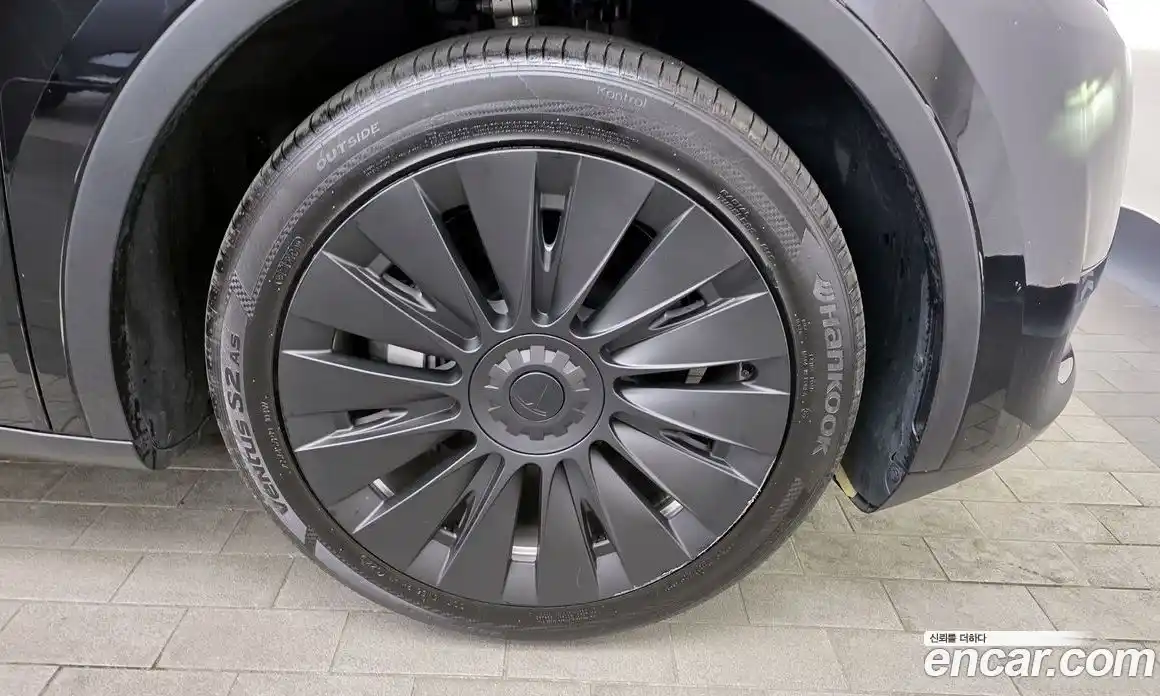 Tesla Model Y 2023 0.2 гидро в Москве № 1014237, фото 5