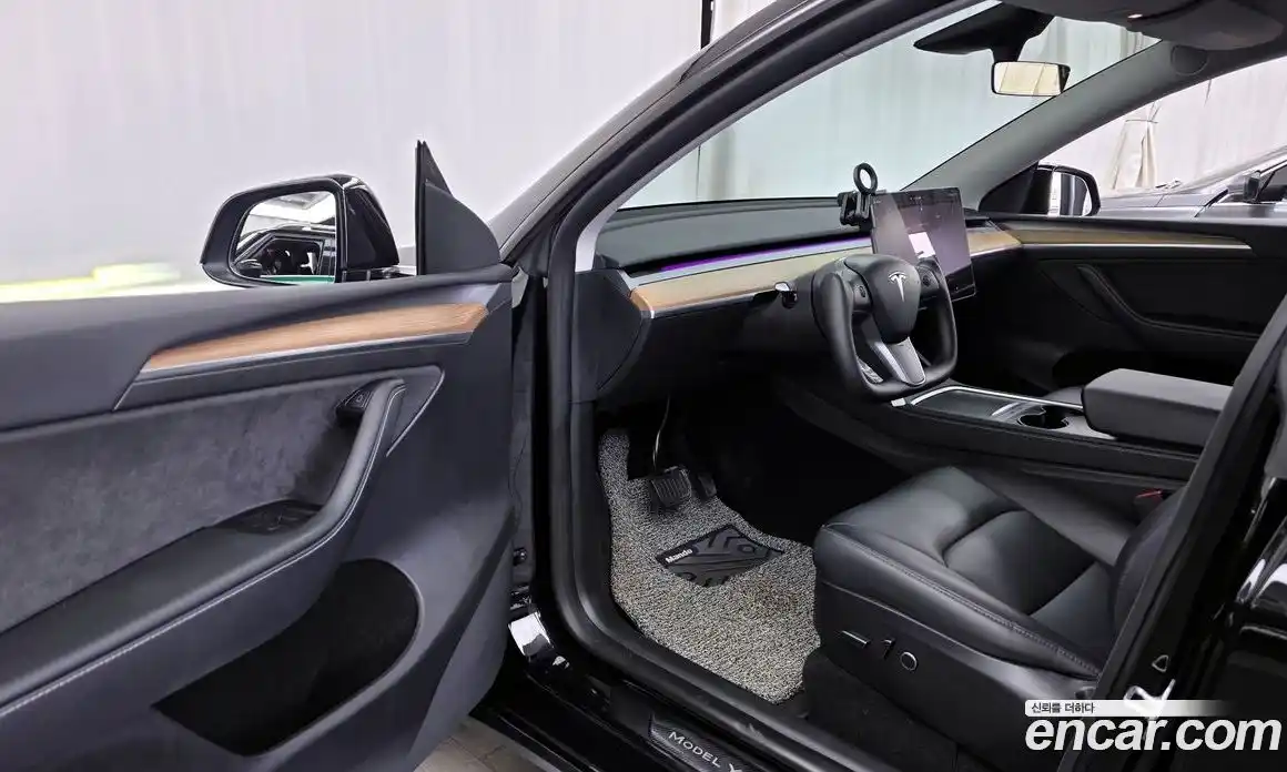 Tesla Model Y 2023 0.2 гидро в Москве № 1014237, фото 10