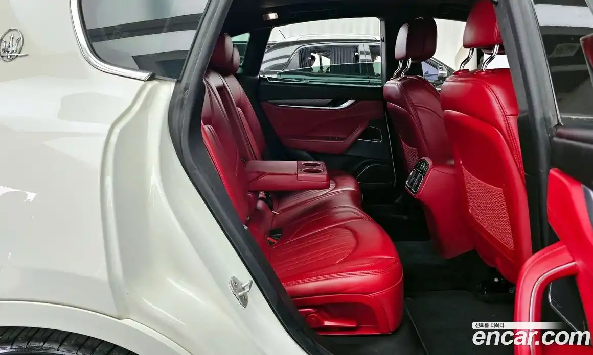 Maserati Levante 2017 3.0 гидро в Москве № 1015715, фото 12