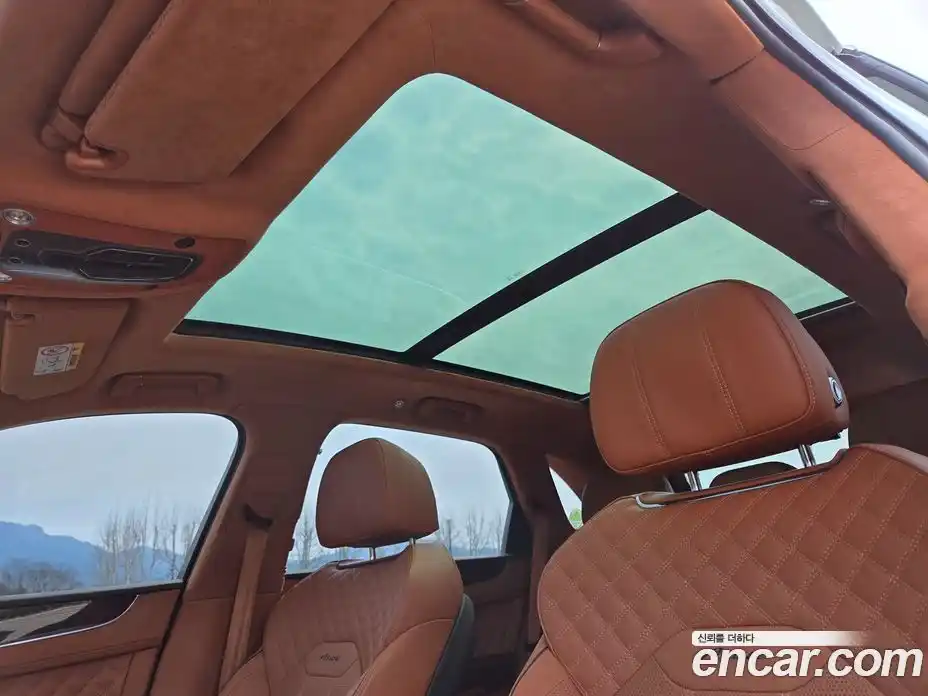 Bentley Bentayga 2023 4.0 гидро в Москве № 1016051, фото 15