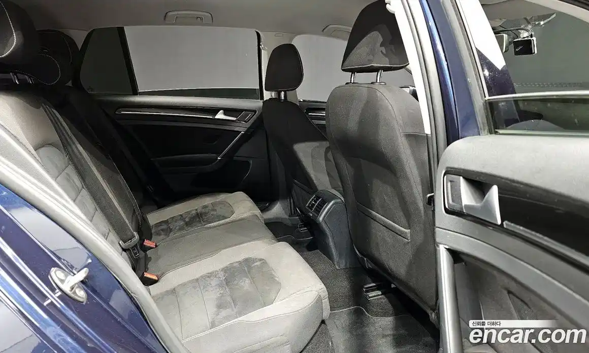 Volkswagen Golf 2015 1.6 гидро в Москве № 136334, фото 11