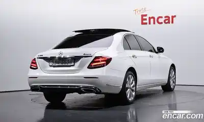 Mercedes-Benz E-Class 2017 2.0 гидро в Москве, миниатюра 2