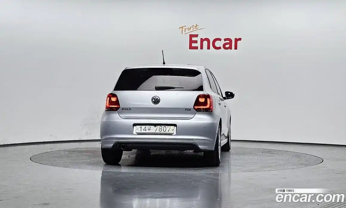 Volkswagen Polo 2014 1.6 гидро в Москве № 156151, фото 4