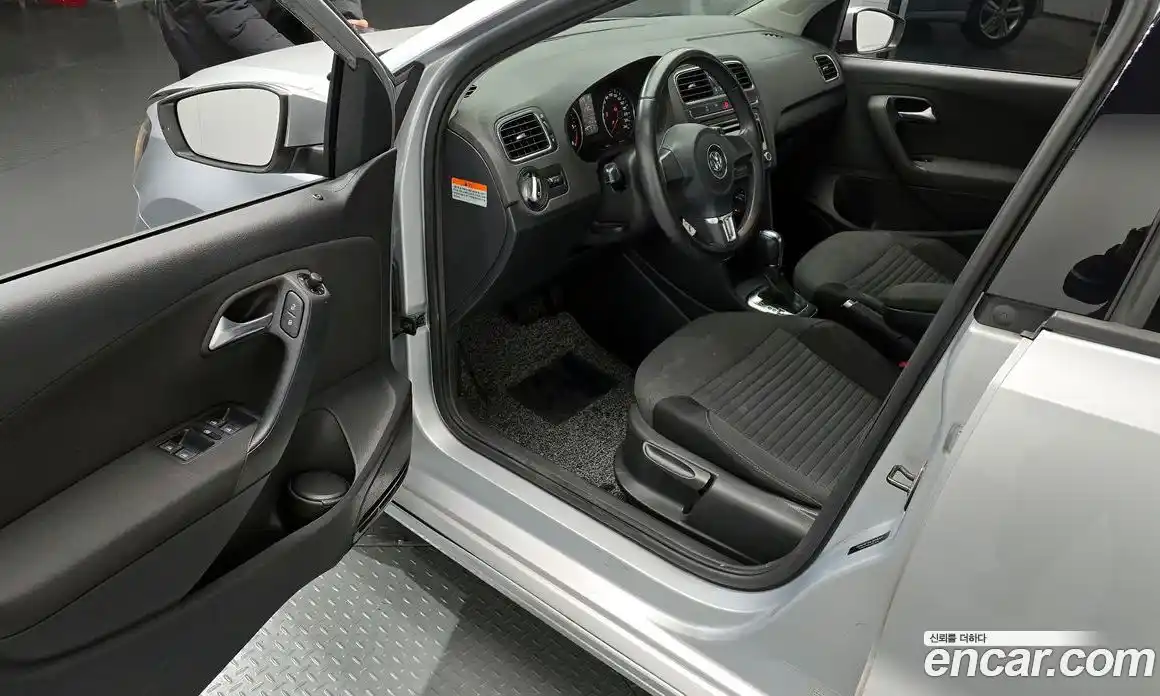 Volkswagen Polo 2014 1.6 гидро в Москве № 156151, фото 10
