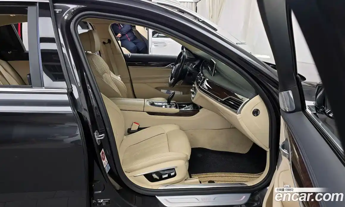 BMW 7-Series 2016 4.4 гидро в Москве № 159311, фото 11