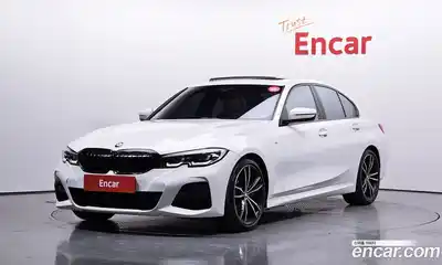 BMW 3-Series, 2022