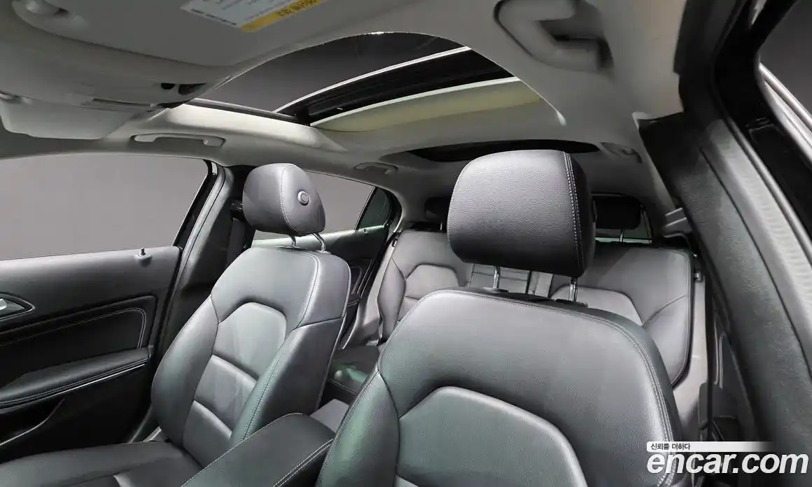 Mercedes-Benz GLA-Class 2018 2.0 гидро в Москве № 160690, фото 11