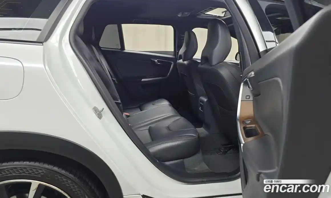 Volvo V60 2017 2.0 гидро в Москве № 161454, фото 12
