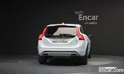Volvo V60 2017 2.0 гидро в Москве № 161454, миниатюра 4