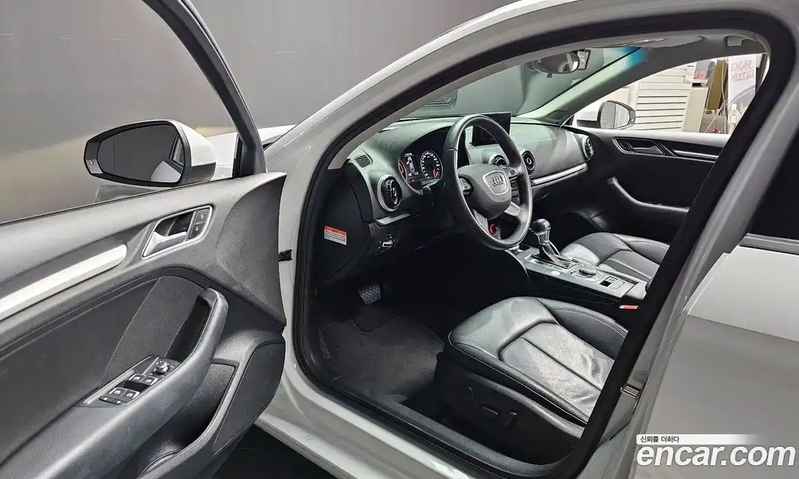 Audi A3 2015 1.6 гидро в Москве № 163284, фото 10