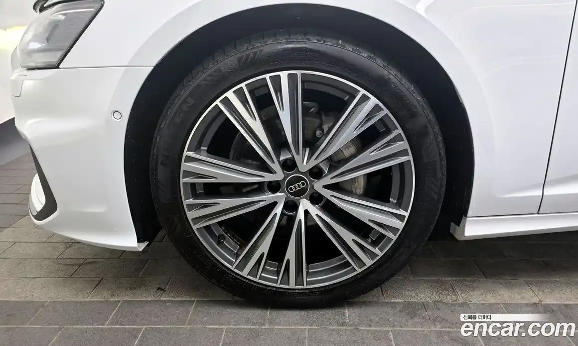 Audi A6 2023 2.0 гидро в Москве № 163779, фото 5
