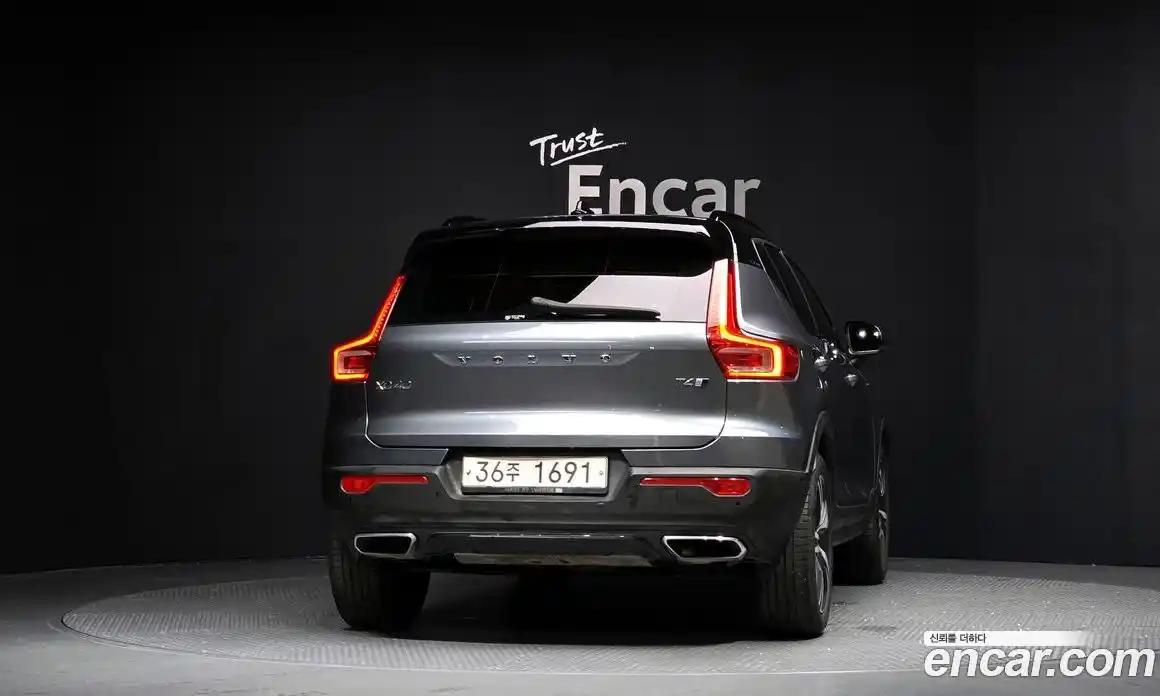 Volvo XC40 2019 2.0 гидро в Москве № 164658, фото 4