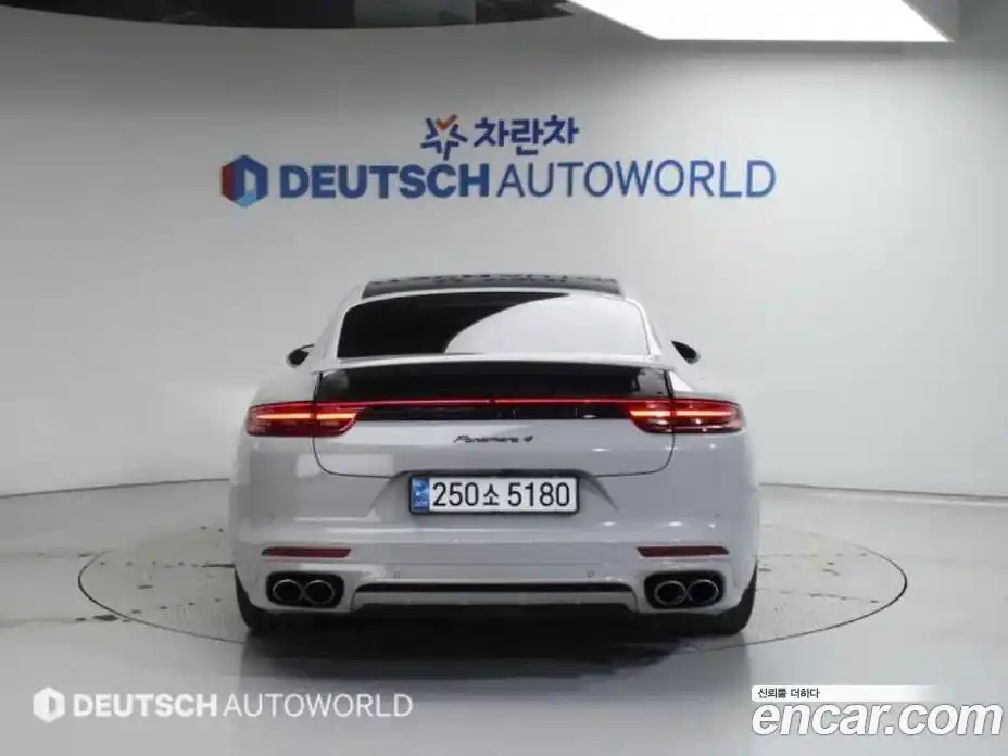 Porsche Panamera 2018 3.0 гидро в Москве № 165414, фото 4