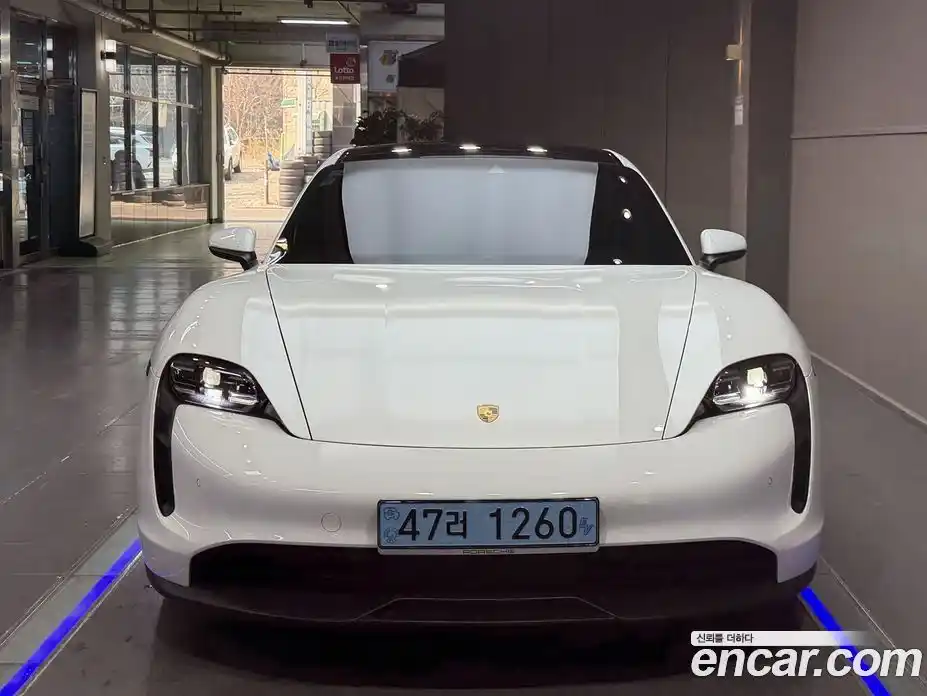 Porsche Taycan 2021 гидро в Москве № 165776, фото 3