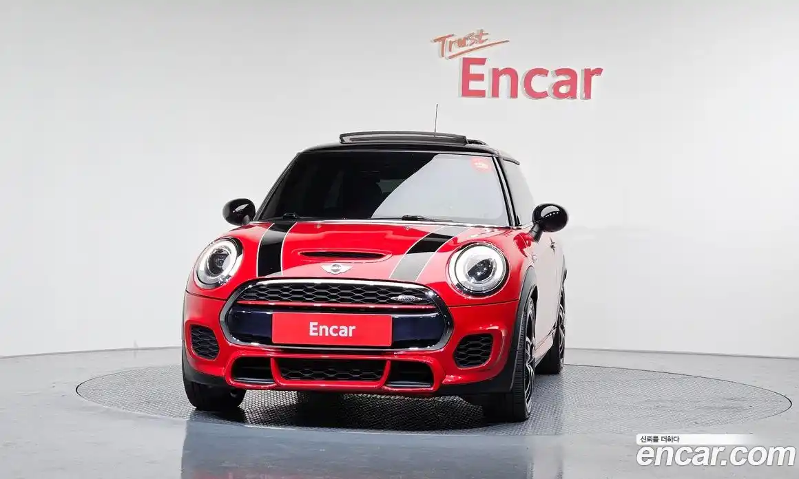 Mini Cooper 2016 2.0 гидро в Москве № 167215, фото 3