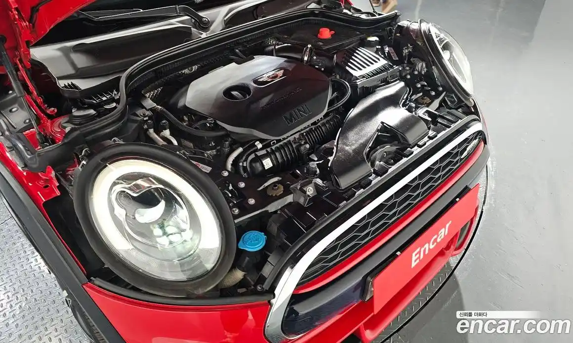 Mini Cooper 2016 2.0 гидро в Москве № 167215, фото 6