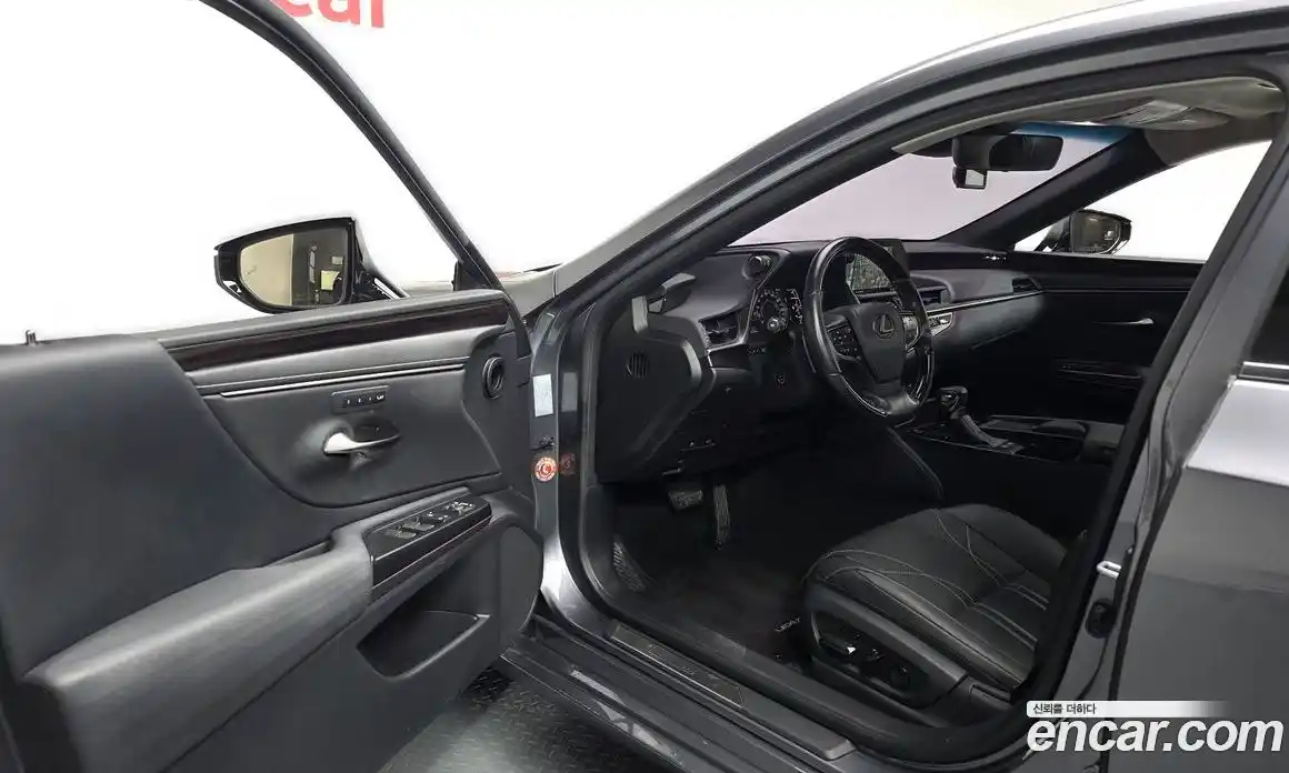 Lexus ES 2020 2.5 гидро в Москве № 168111, фото 12