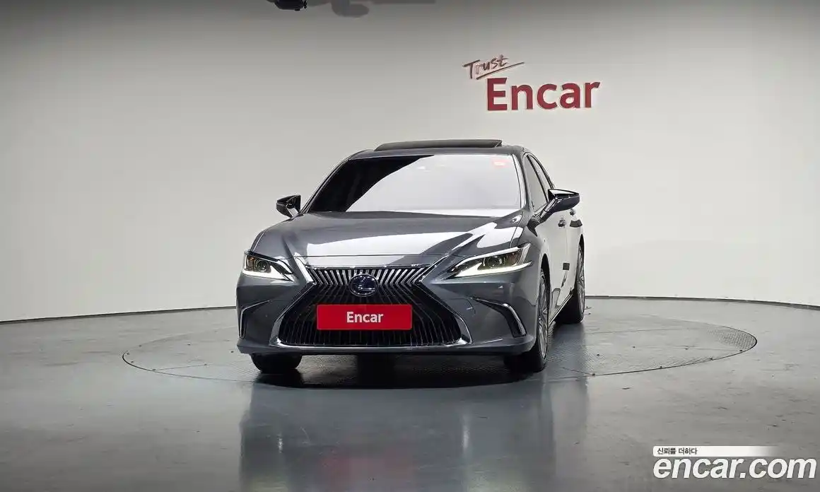 Lexus ES 2020 2.5 гидро в Москве № 168111, фото 3