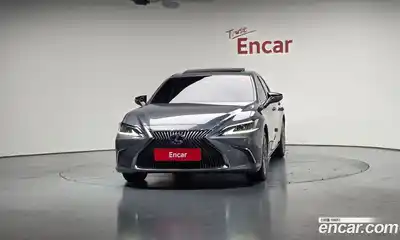 Lexus ES 2020 2.5 гидро в Москве № 168111, миниатюра 3