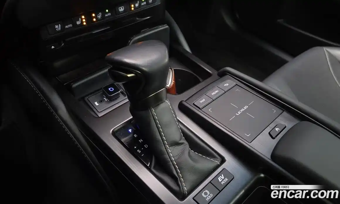 Lexus ES 2020 2.5 гидро в Москве № 168111, фото 9