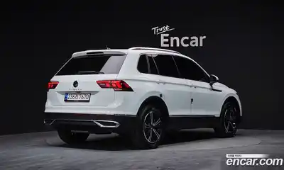 Volkswagen Tiguan 2022 2.0 гидро в Москве № 168662, миниатюра 2