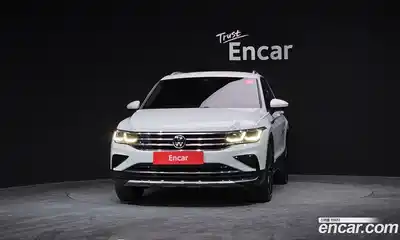 Volkswagen Tiguan 2022 2.0 гидро в Москве № 168662, миниатюра 3