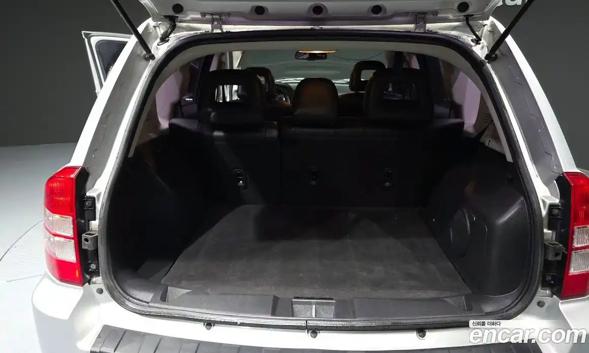 Jeep Compass 2009 2.4 гидро в Москве № 169895, фото 20