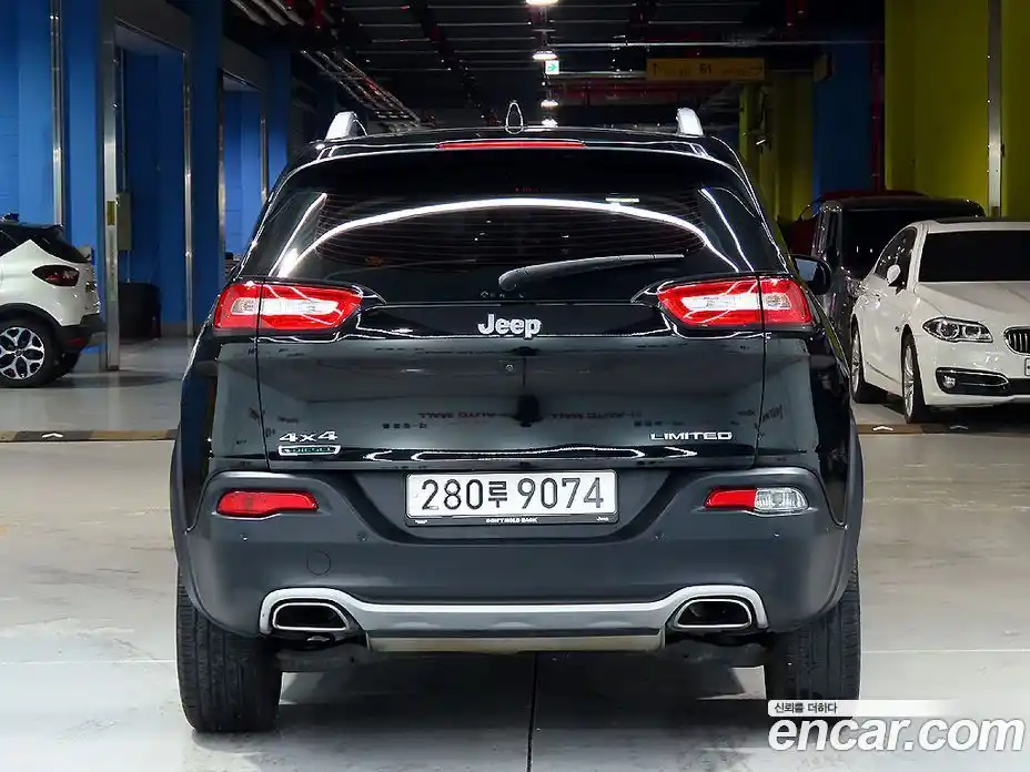 Jeep Cherokee 2017 2.2 гидро в Москве № 170100, фото 3